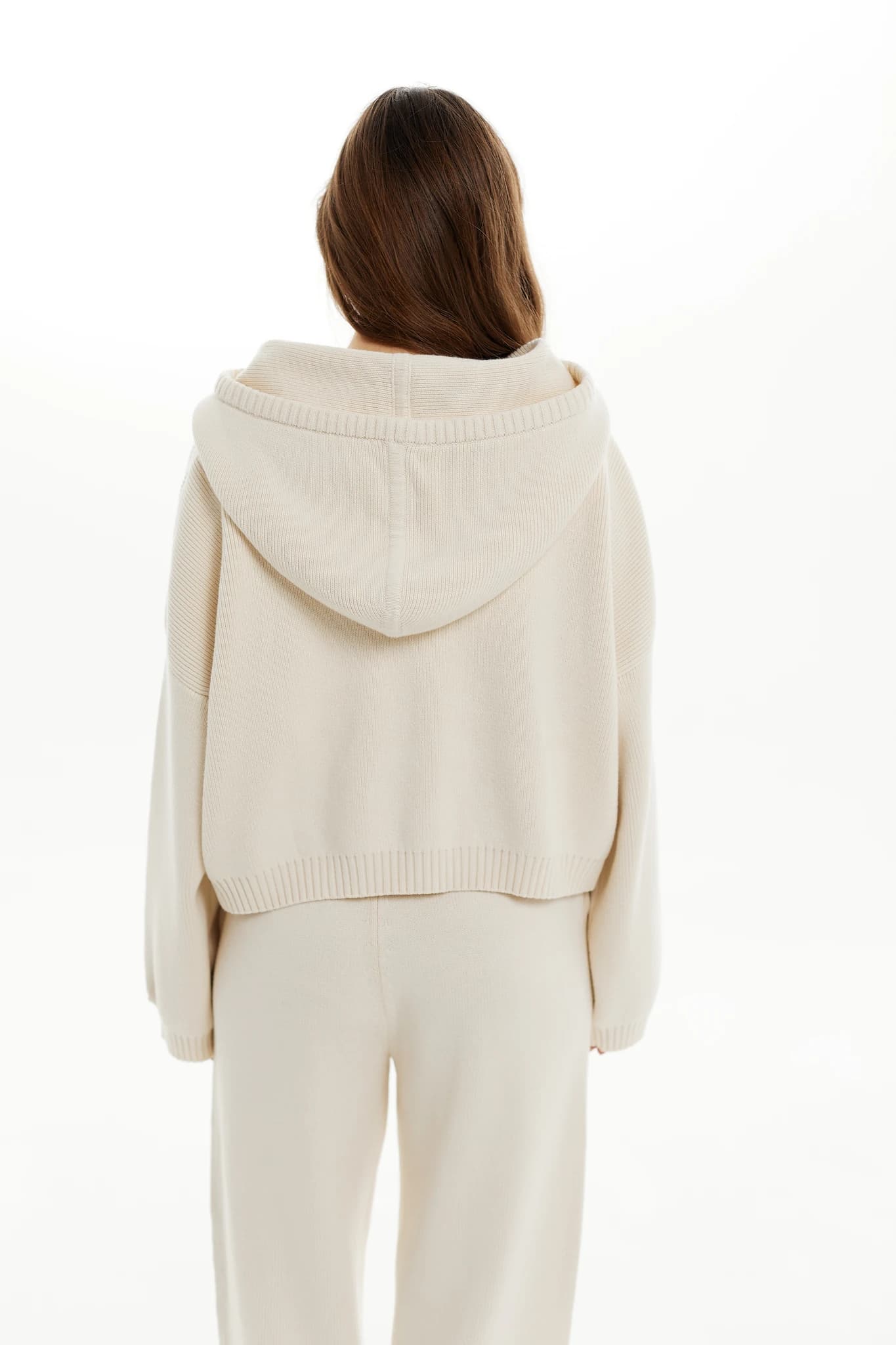 Hoodie Knit Cream 8