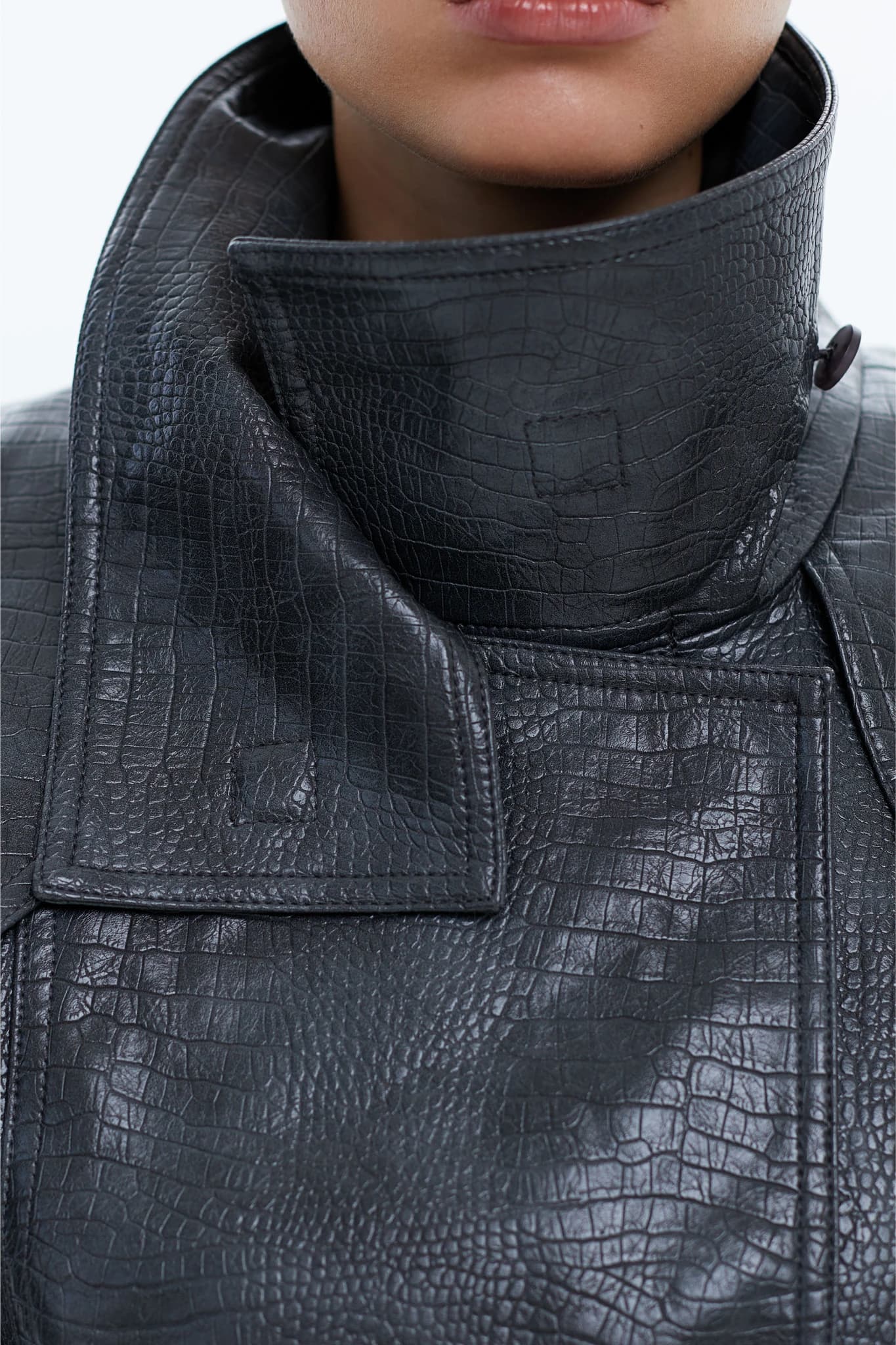 Trench Tempered Metallic Graphite 4