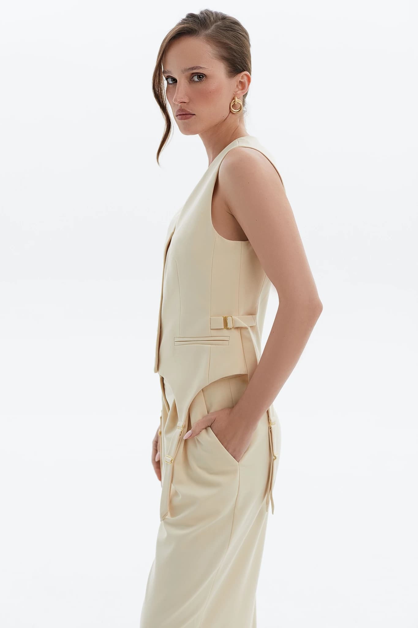 Vest REForm Butter 5