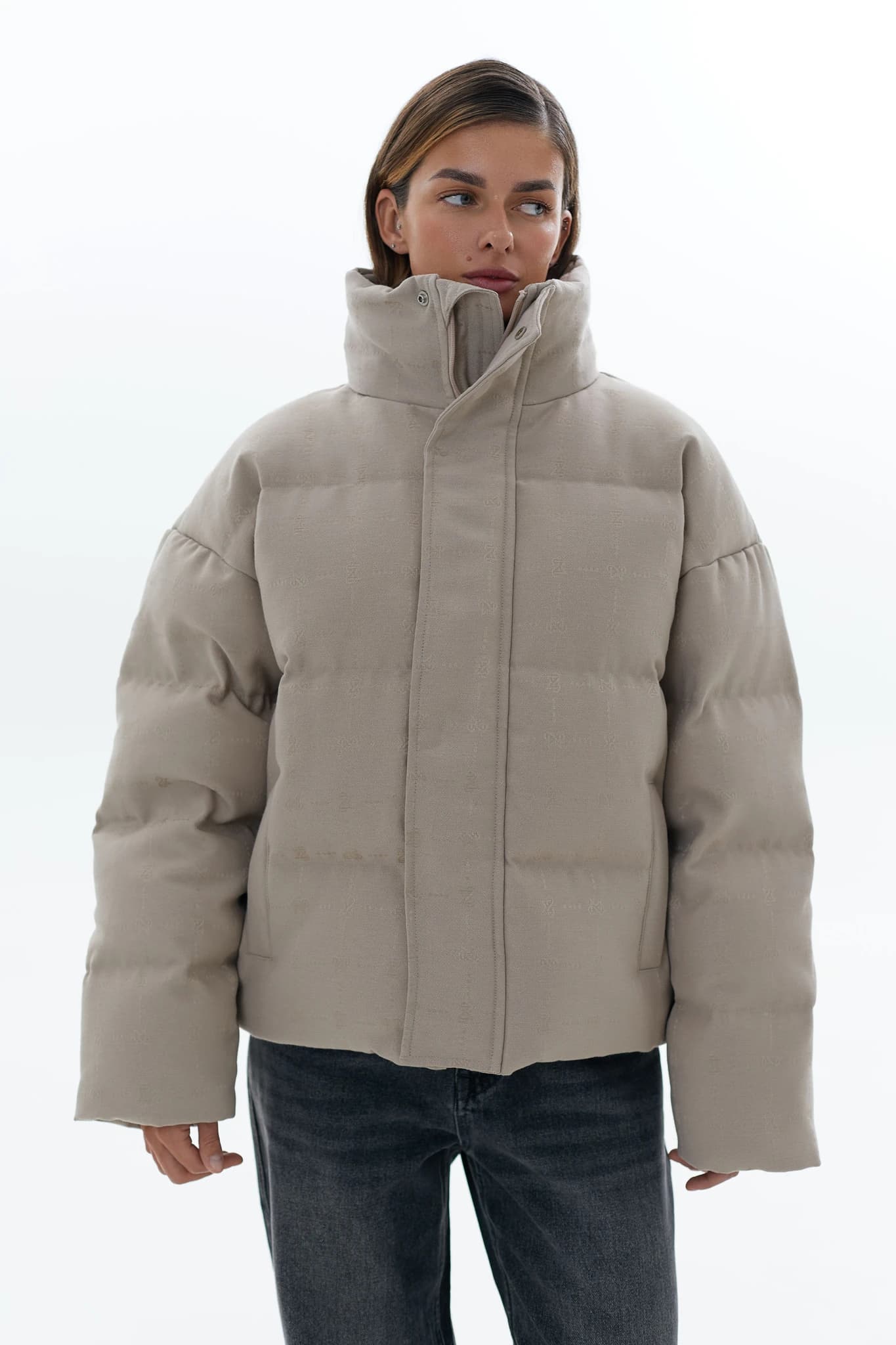 Jacket Logo V3 Light Beige 4