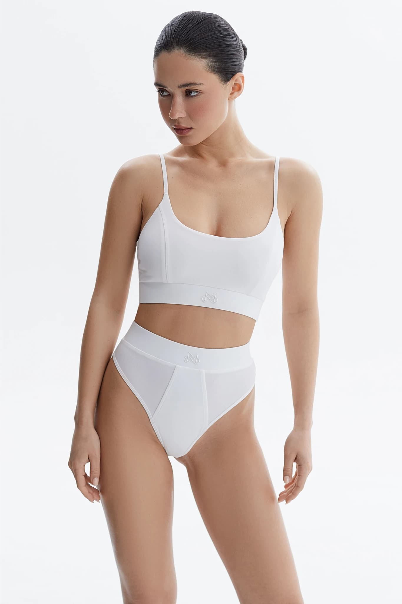 Top Base White 3